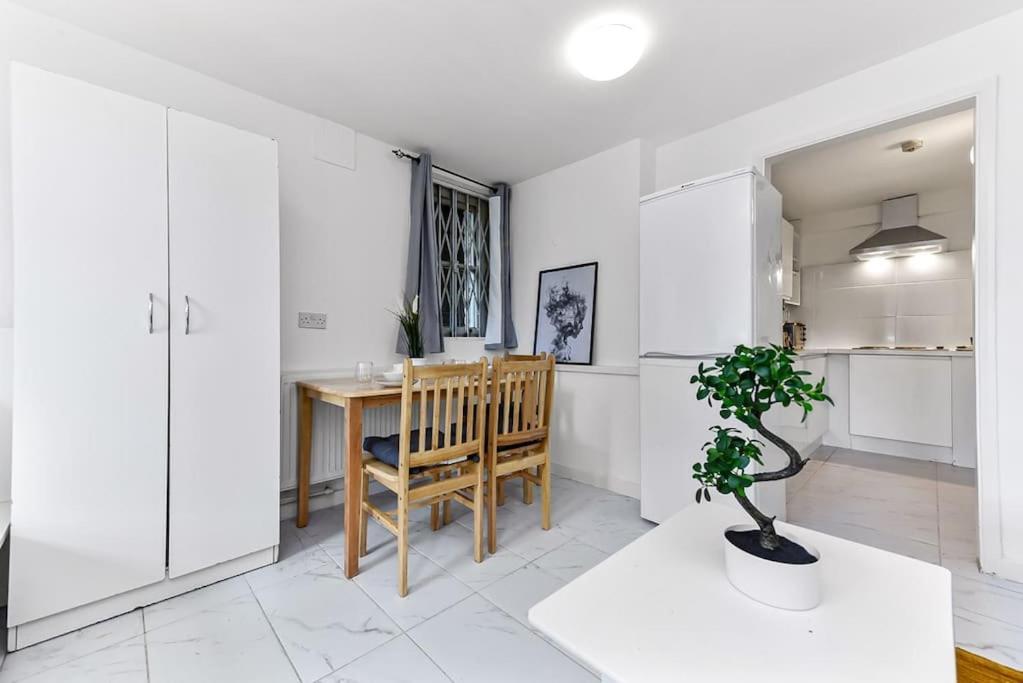 Deluxe Studio Near Camden Town Londra Esterno foto